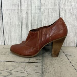 Elegant Brown Leather Heeled Shoes